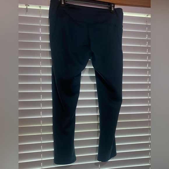 Under Amour dark green leggings - Picture 4 of 5